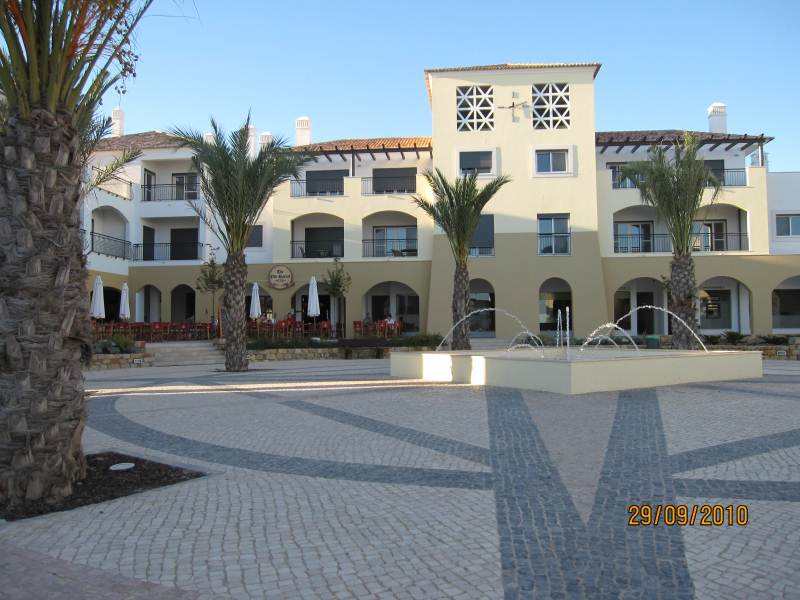 www.east-west-algarve Traditional pub Conceicao Tavira www.east-west-algarve Traditional pub Conceicao Tavira