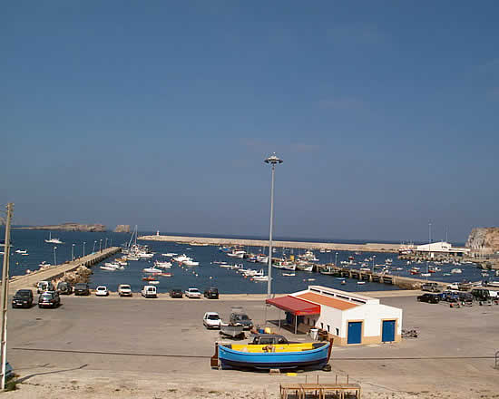 DIVING AT DIVESCAPE SAGRES ALGARVE PORTUGAL