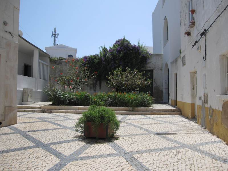 east-west-algarve,tavira gardens