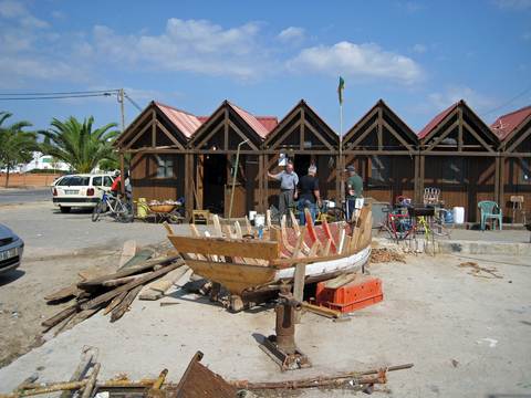 BOATBUILDING in Cabanas de Tavira.east-west-algarve